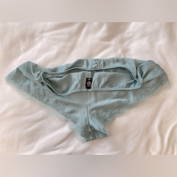 Victoria’s Secret light blue, satin cami set with tie back (Never Worn) - Picture 3 of 6